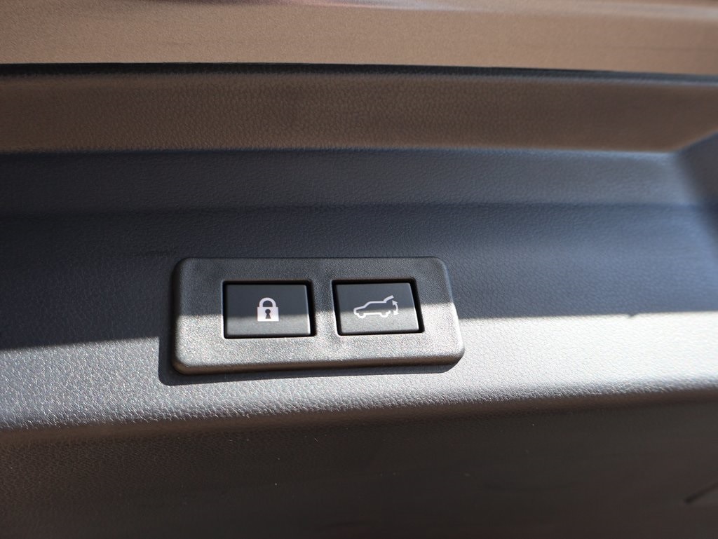 New 2026 Magnetite Gray Subaru Onyx Edition Touring 7-Passenger image 18