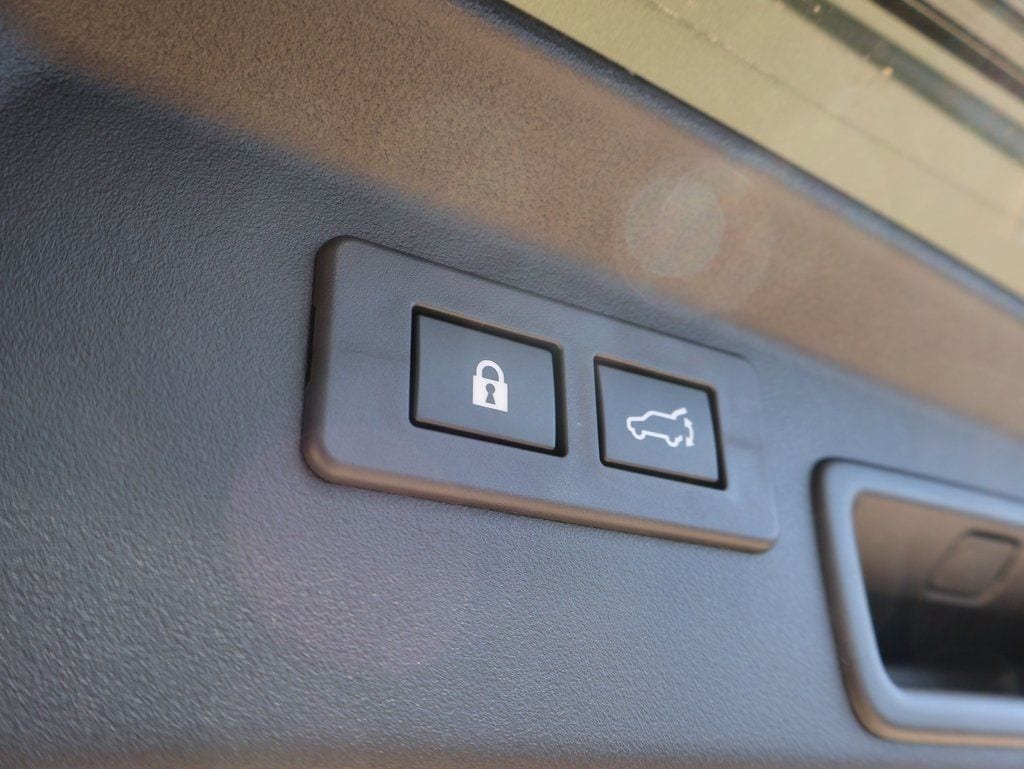 New 2026 Deep Emerald Green Pearl Subaru Limited image 19