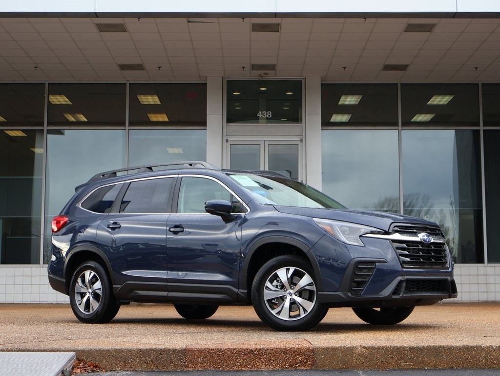 2024 Subaru Ascent Premium's photo