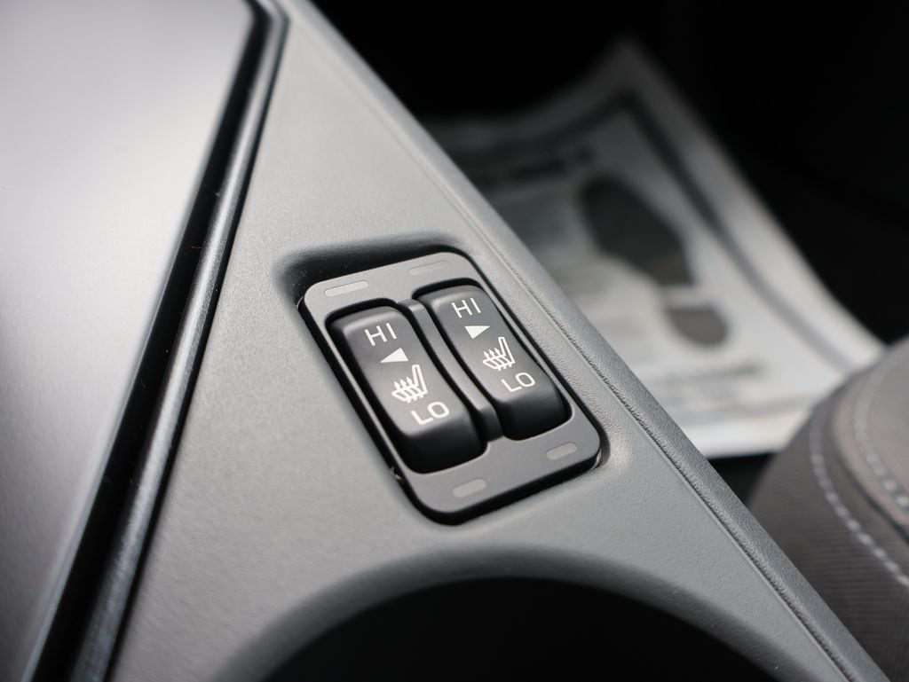 New 2026 Magnetite Gray/Crystal Black Silica Subaru Premium image 39