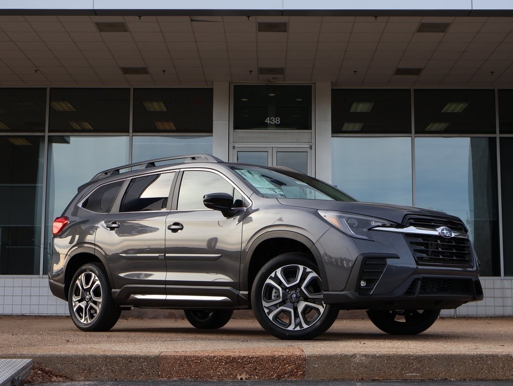 2026 Subaru Ascent Limited's photo