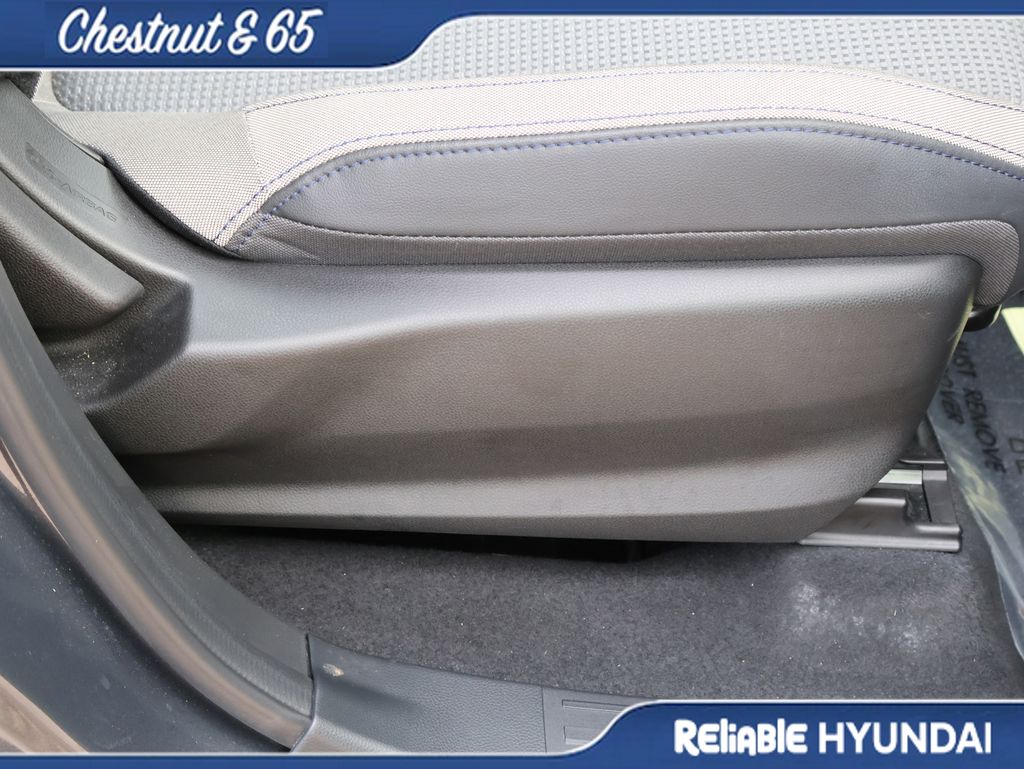 Used 2025 Gray Metallic Subaru Premium image 10