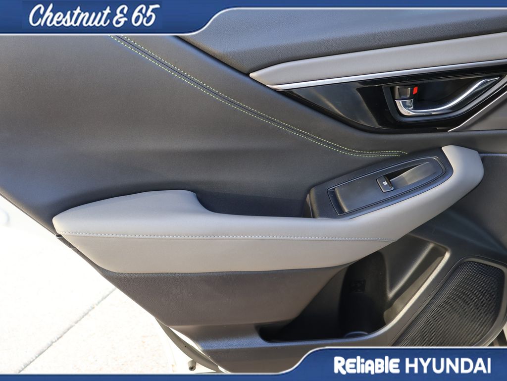 Used 2024 Crystal White Pearl Subaru Onyx Edition image 17