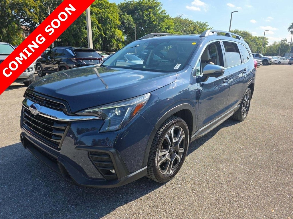 2023 Subaru Ascent Limited's photo