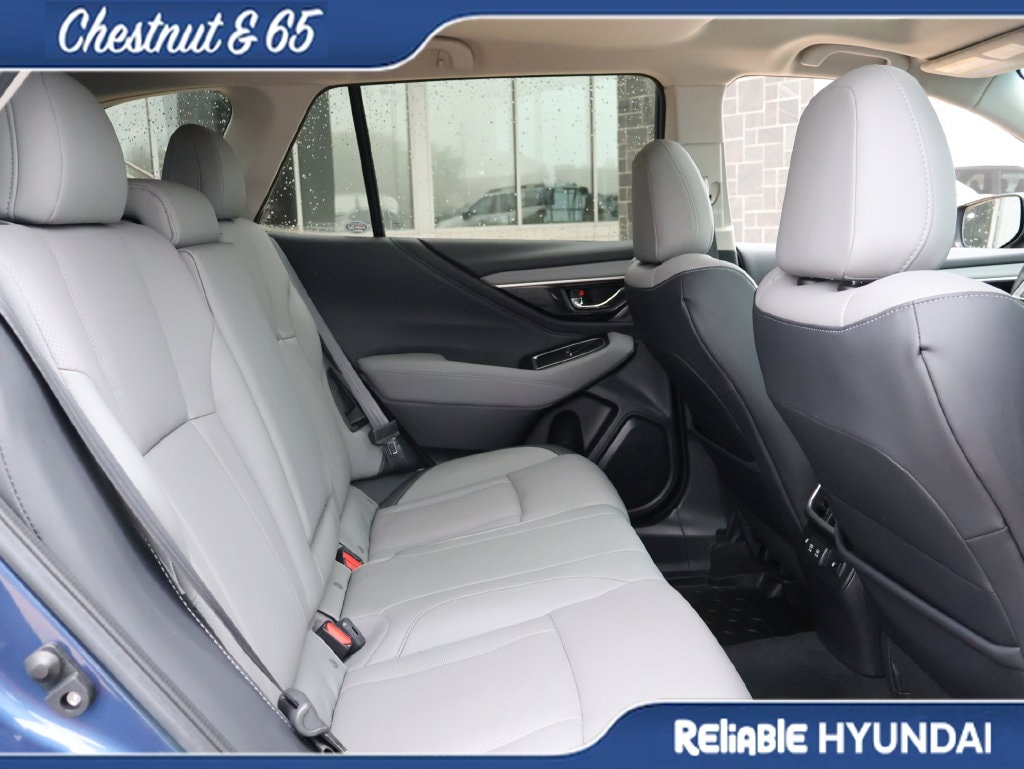 Used 2021 Abyss Blue Pearl Subaru Limited image 12