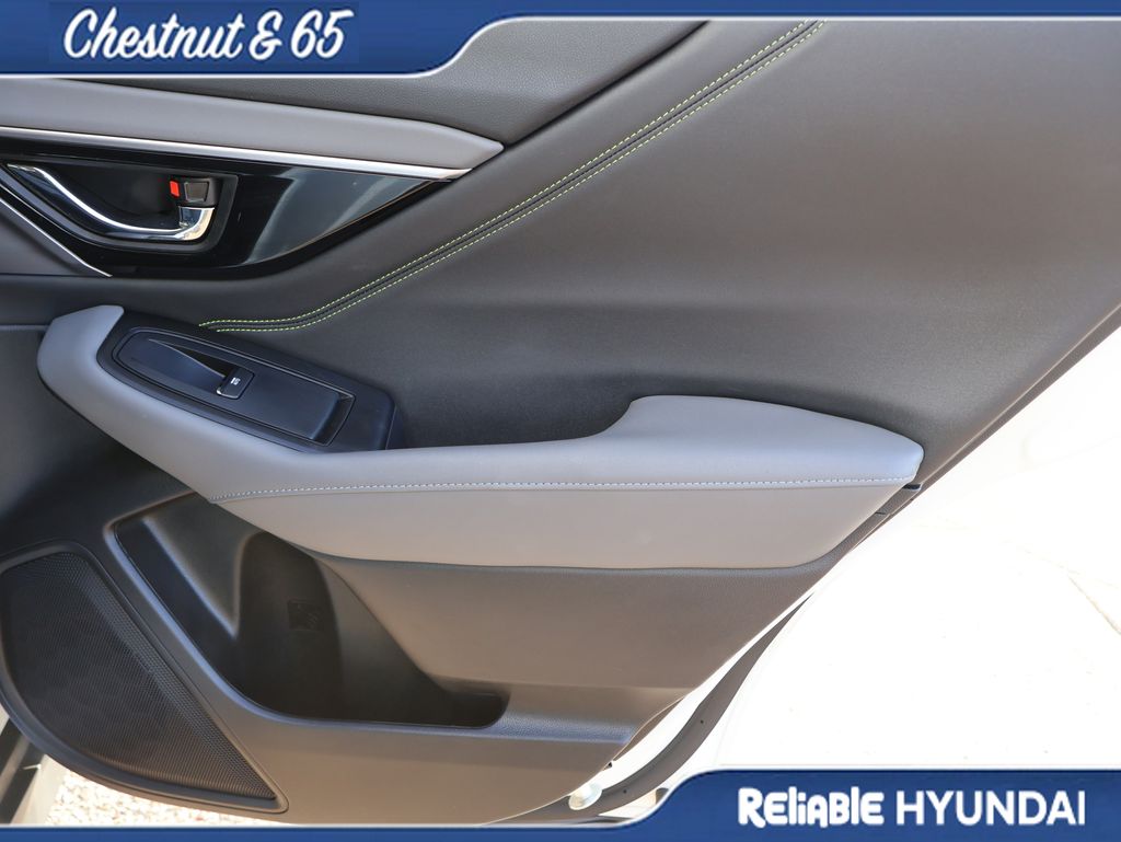 Used 2024 Crystal White Pearl Subaru Onyx Edition image 11