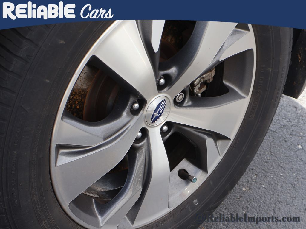 Used 2021 Crystal White Pearl Subaru Premium 8-Passenger image 23