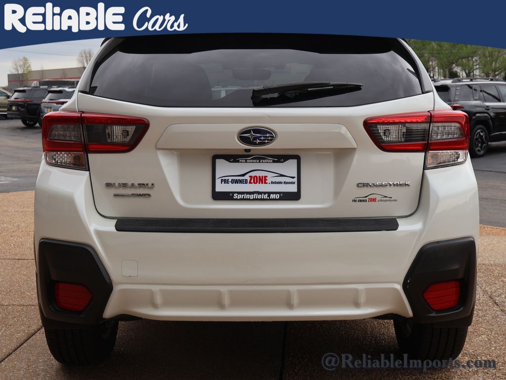 Used 2022 Crystal White Pearl Subaru Premium image 5