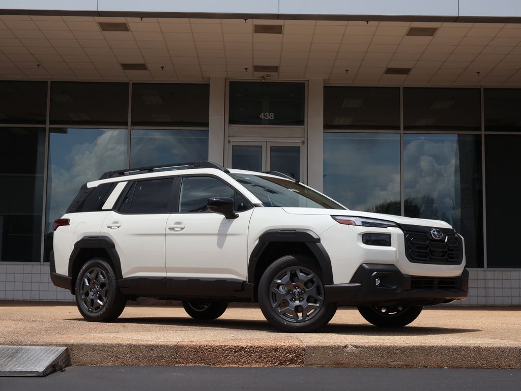 2026 Subaru Outback Premium's photo