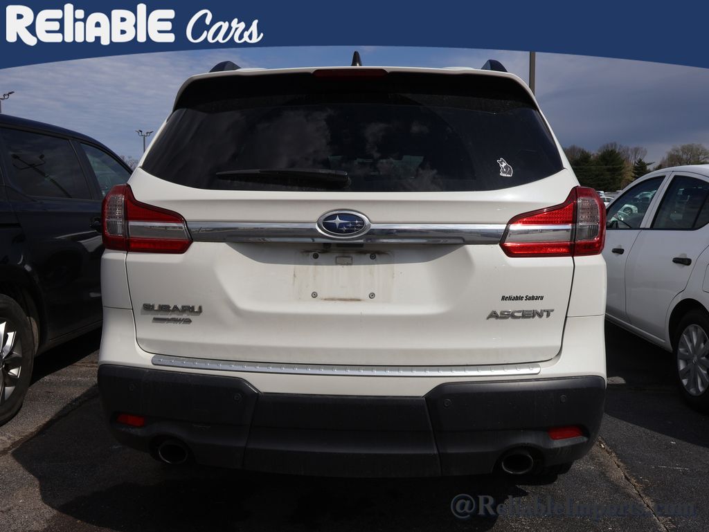 Used 2019 Crystal White Pearl Subaru Premium 8-Passenger image 22