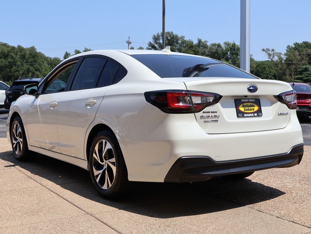 2025 Subaru Legacy Premium photo 3