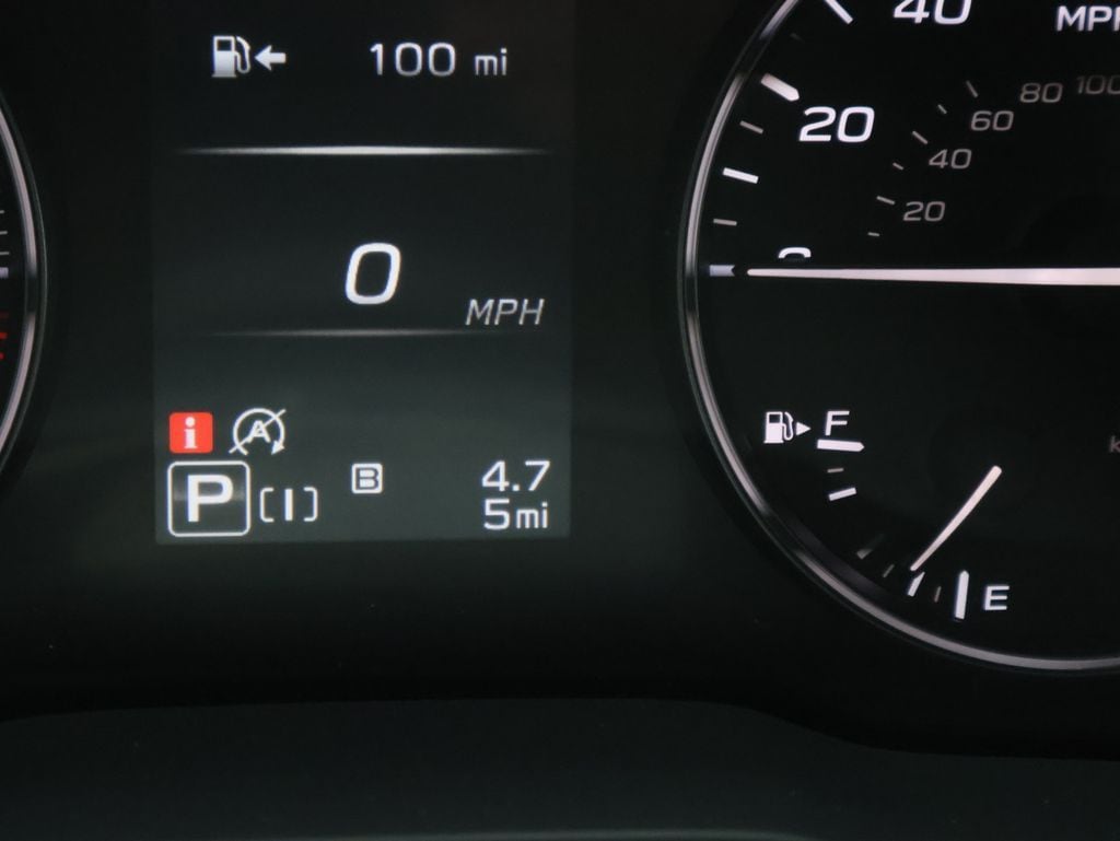 New 2026 Magnetite Gray/Crystal Black Silica Subaru Premium image 32