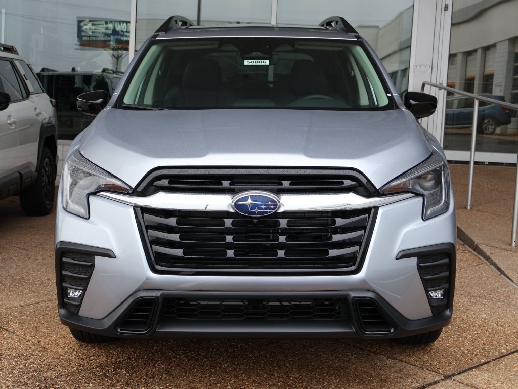 New 2027 Ice Silver Subaru Limited 7-Passenger image 2
