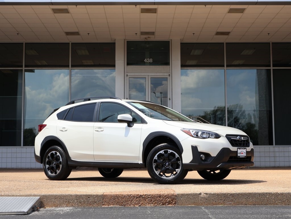 2023 Subaru Crosstrek Premium photo 2