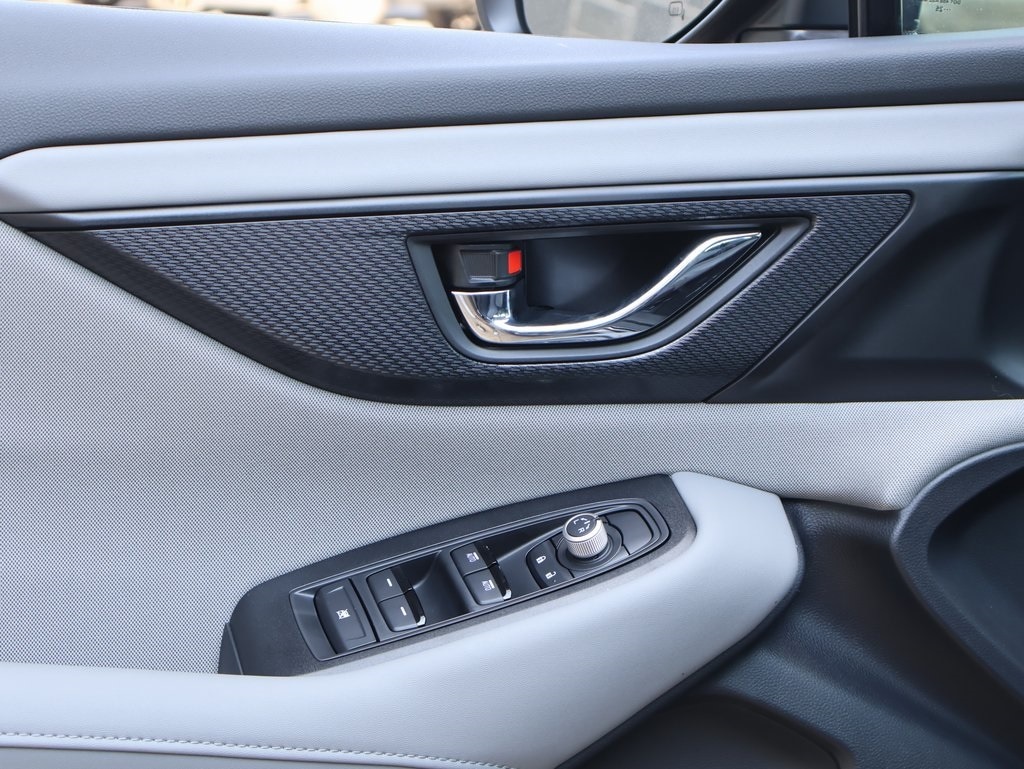 New 2025 Crystal Black Silica Subaru Premium image 22