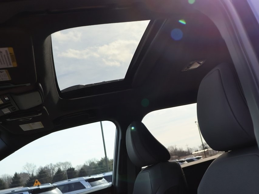 New 2026 Sapphire Blue Pearl Subaru Limited image 28