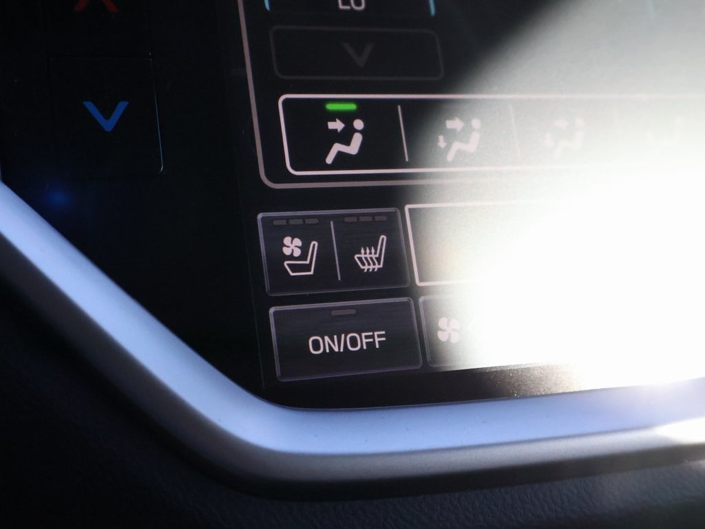 New 2026 Crystal Black Silica Subaru Touring 7-Passenger image 38