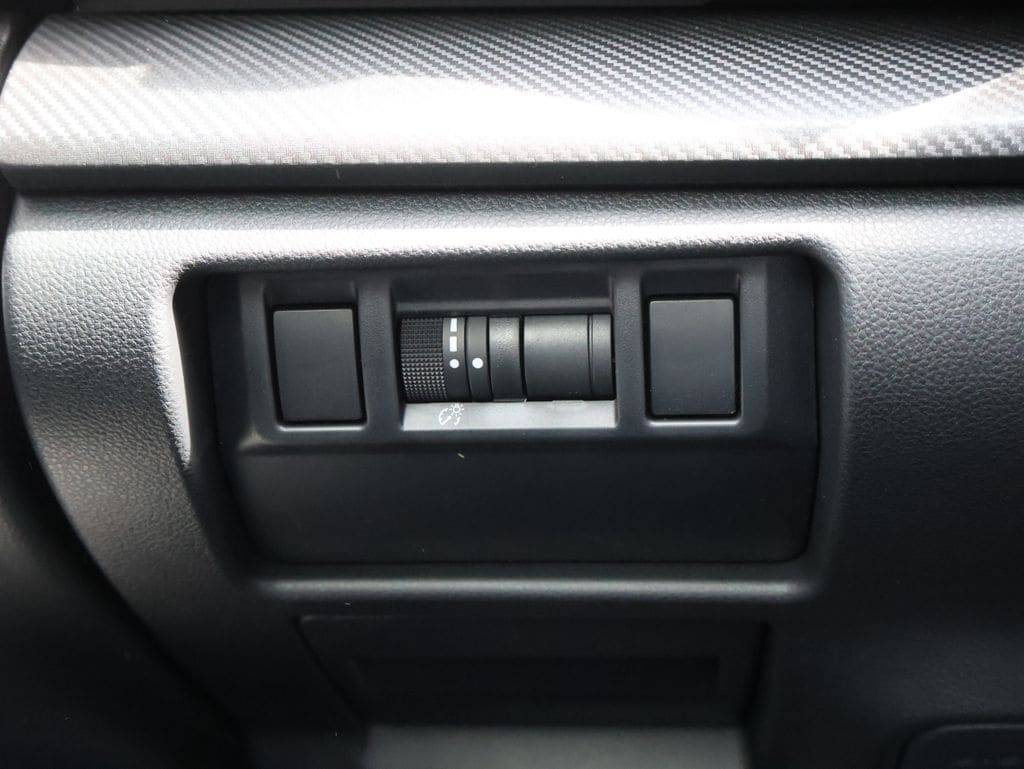 New 2026 Crystal White Pearl Subaru Premium image 31