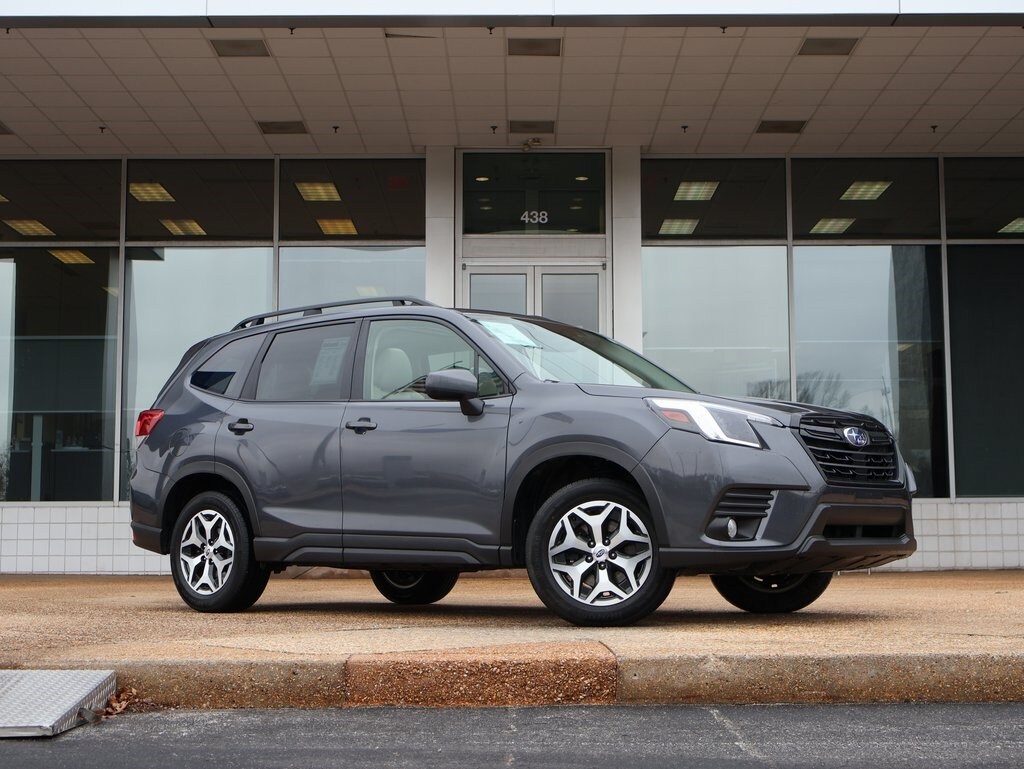 Used 2023 Subaru Forester Premium SUV