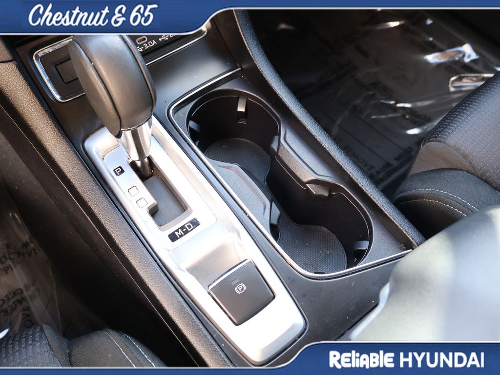 Used 2023 Autumn Green Metallic Subaru Premium 7-Passenger image 40