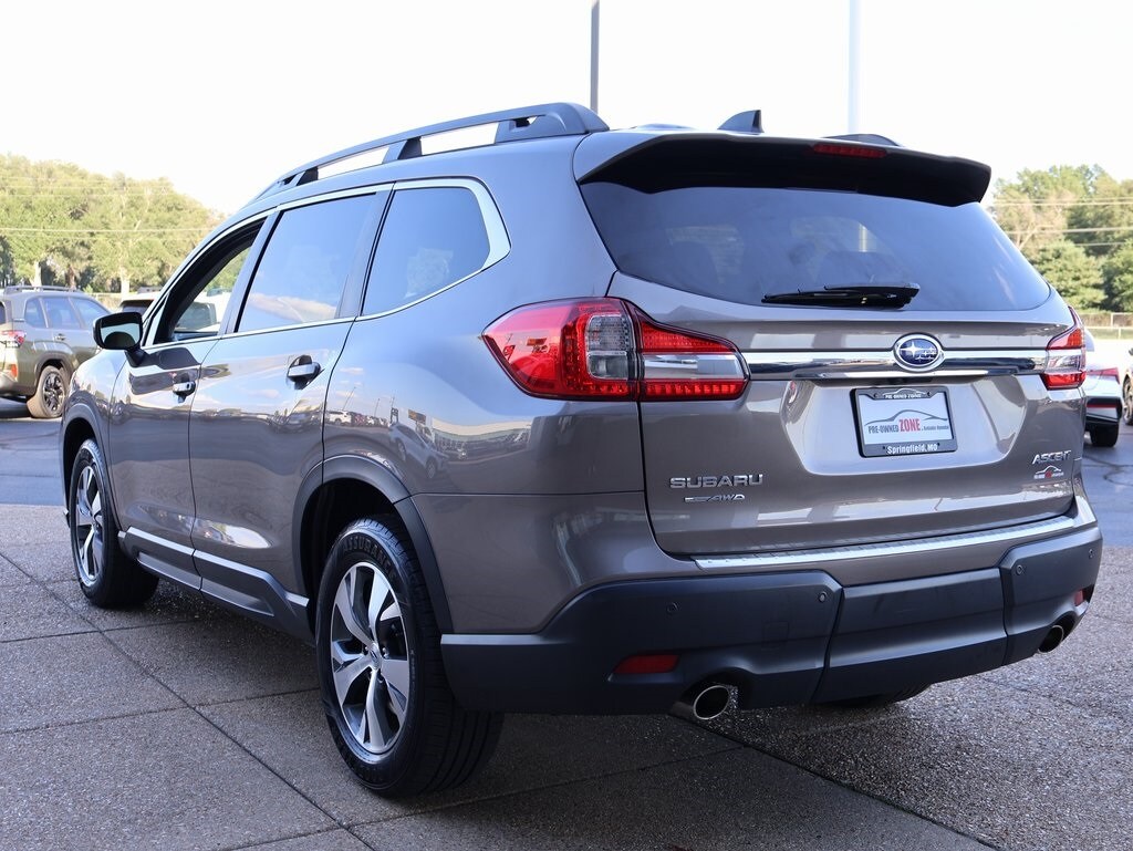 2022 Subaru Ascent Premium photo 2