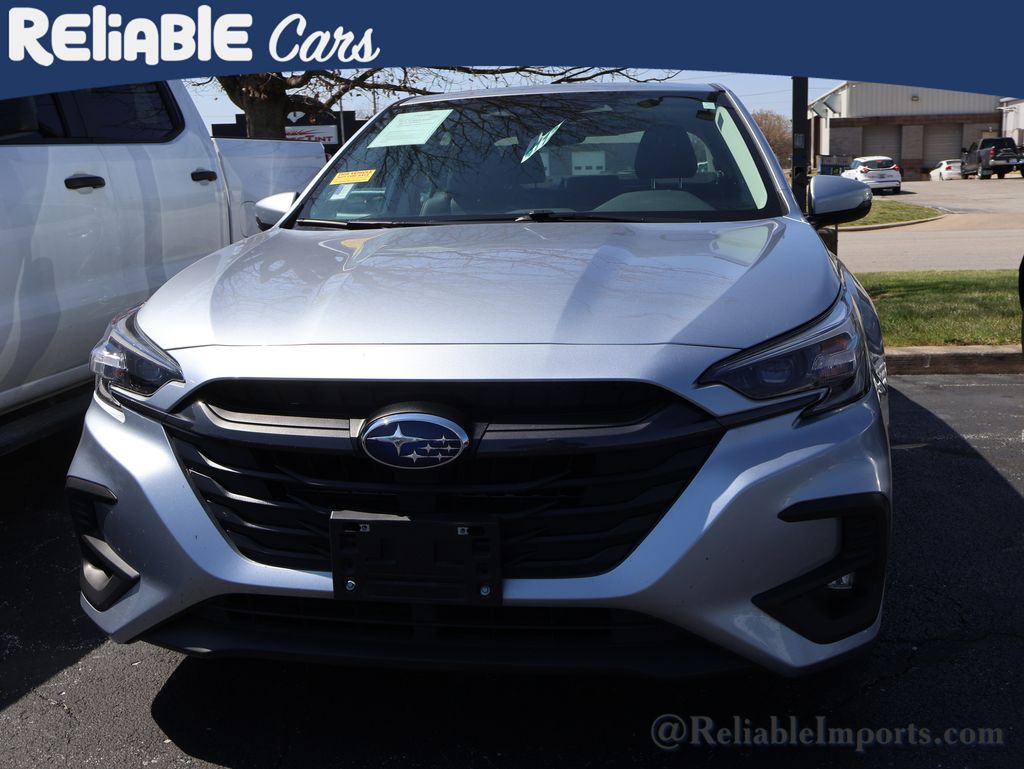 Used 2023 Ice Silver Metallic Subaru Limited image 8