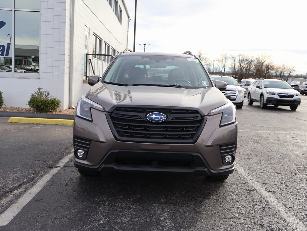 Used 2024 Subaru Forester Limited SUV
