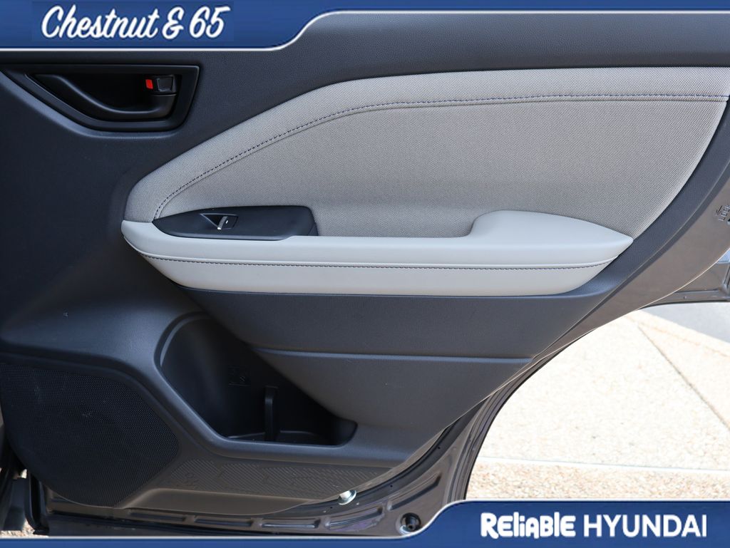 Used 2025 Gray Metallic Subaru Premium image 11