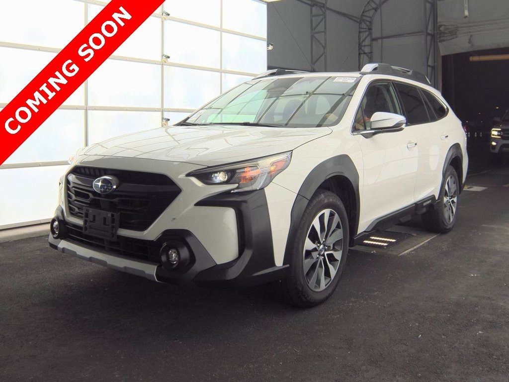 2023 Subaru Outback Touring's photo