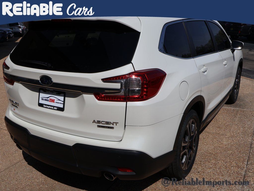 Used 2023 Crystal White Pearl Subaru Limited 7-Passenger image 6