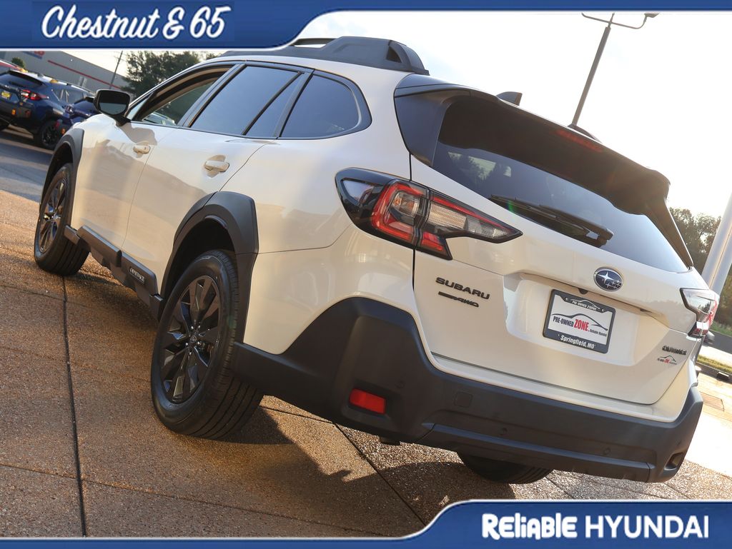 Used 2024 Crystal White Pearl Subaru Onyx Edition image 4