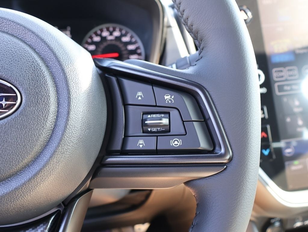 New 2026 Ceramic White Subaru Base image 27