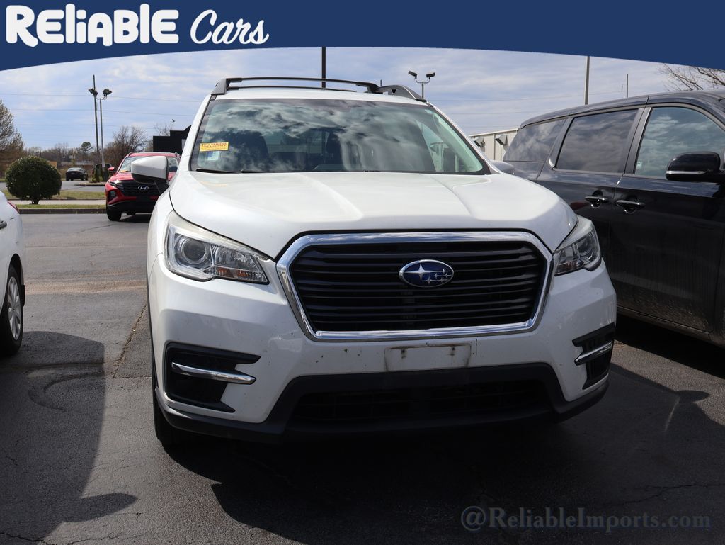 Used 2019 Crystal White Pearl Subaru Premium 8-Passenger image 2