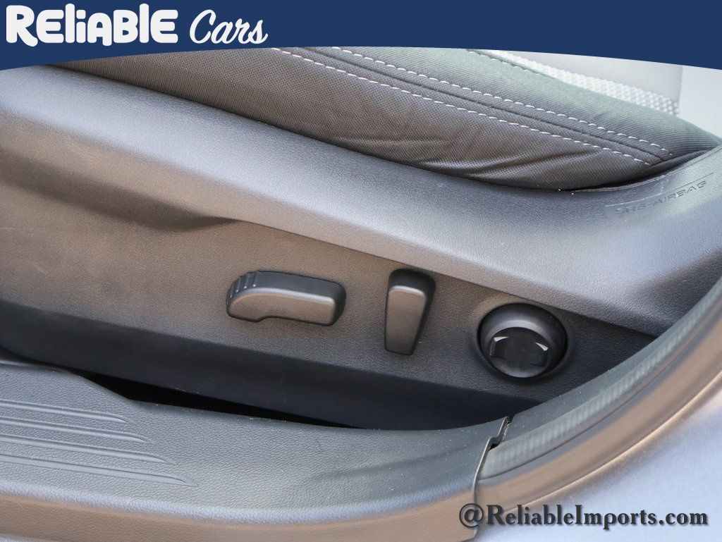 Used 2025 Ice Silver Metallic Subaru Premium image 25