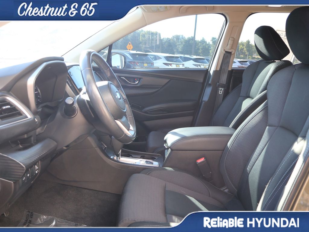 Used 2023 Autumn Green Metallic Subaru Premium 7-Passenger image 24