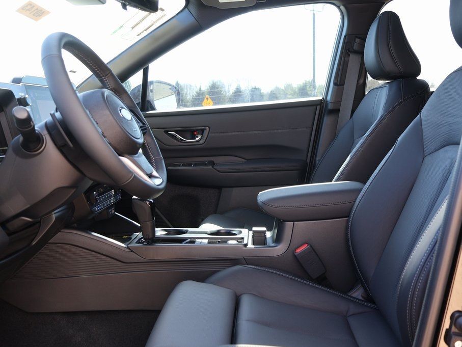 New 2026 Crystal Black Silica Subaru Touring image 25