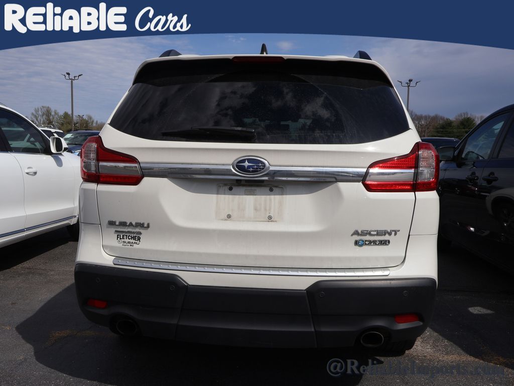 Used 2021 Crystal White Pearl Subaru Premium 8-Passenger image 21