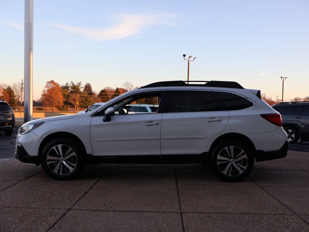2019 Subaru Outback 3.6R Limited photo 3