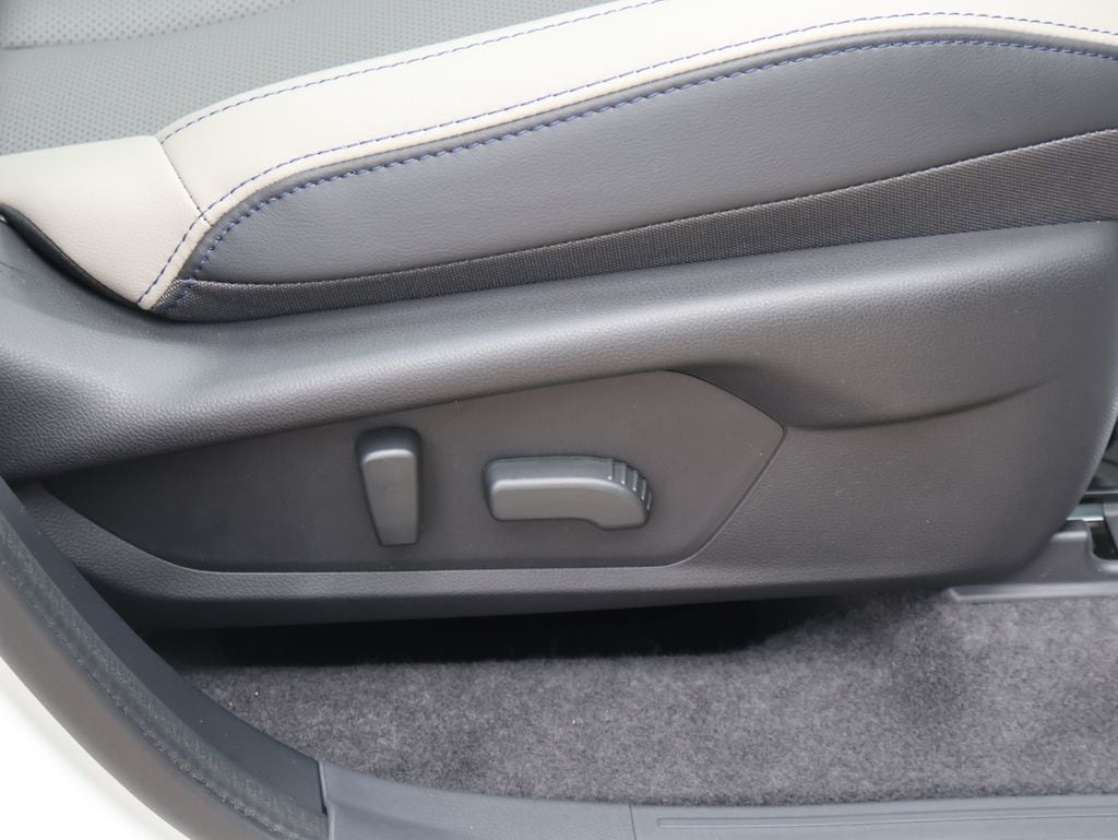 New 2026 Crystal White Pearl Subaru Limited image 11