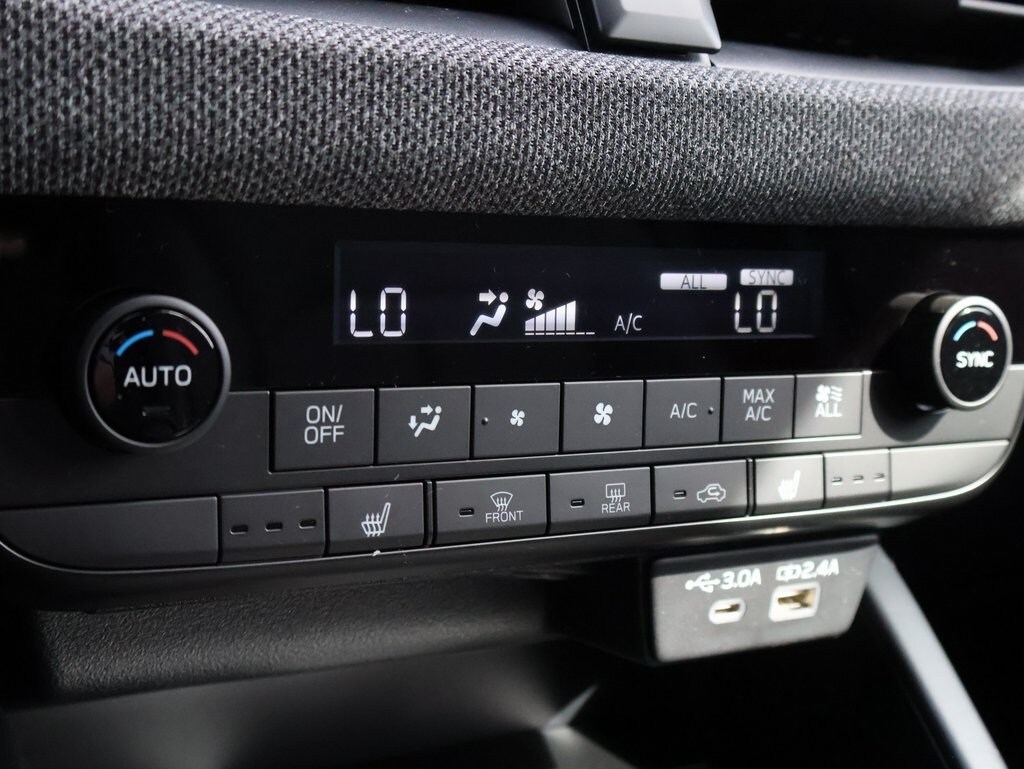 New 2026 Sapphire Blue Pearl Subaru Limited image 39