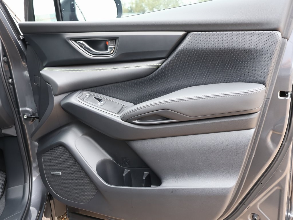 New 2026 Magnetite Gray Subaru Onyx Edition Touring 7-Passenger image 9