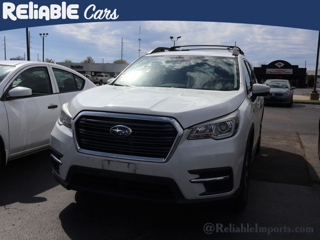 Used 2019 Crystal White Pearl Subaru Premium 8-Passenger image 12