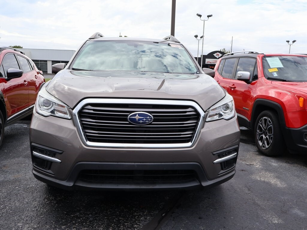 2022 Subaru Ascent Premium photo 3