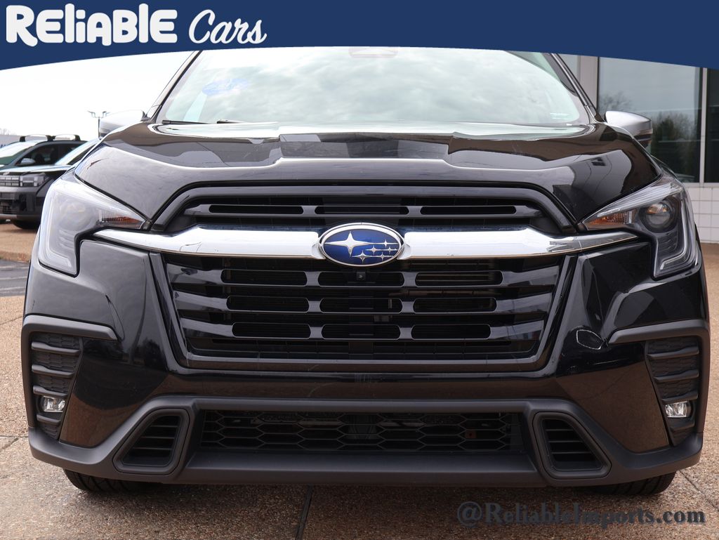 Used 2023 Crystal Black Silica Subaru Limited 7-Passenger image 8