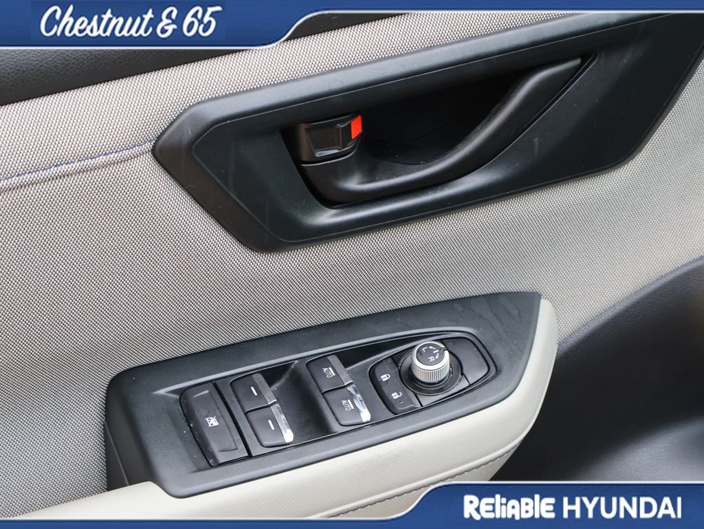 Used 2025 Gray Metallic Subaru Premium image 21
