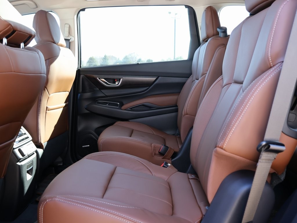 New 2026 Crystal Black Silica Subaru Touring 7-Passenger image 19