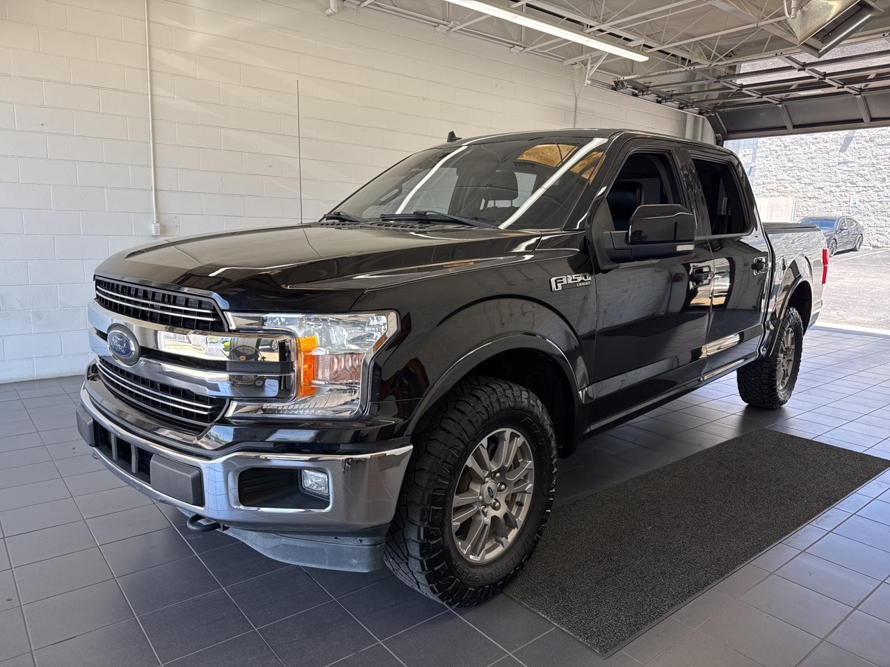 Used 2020 Ford F-150 Lariat with VIN 1FTEW1E49LKD50256 for sale in Springfield, MO