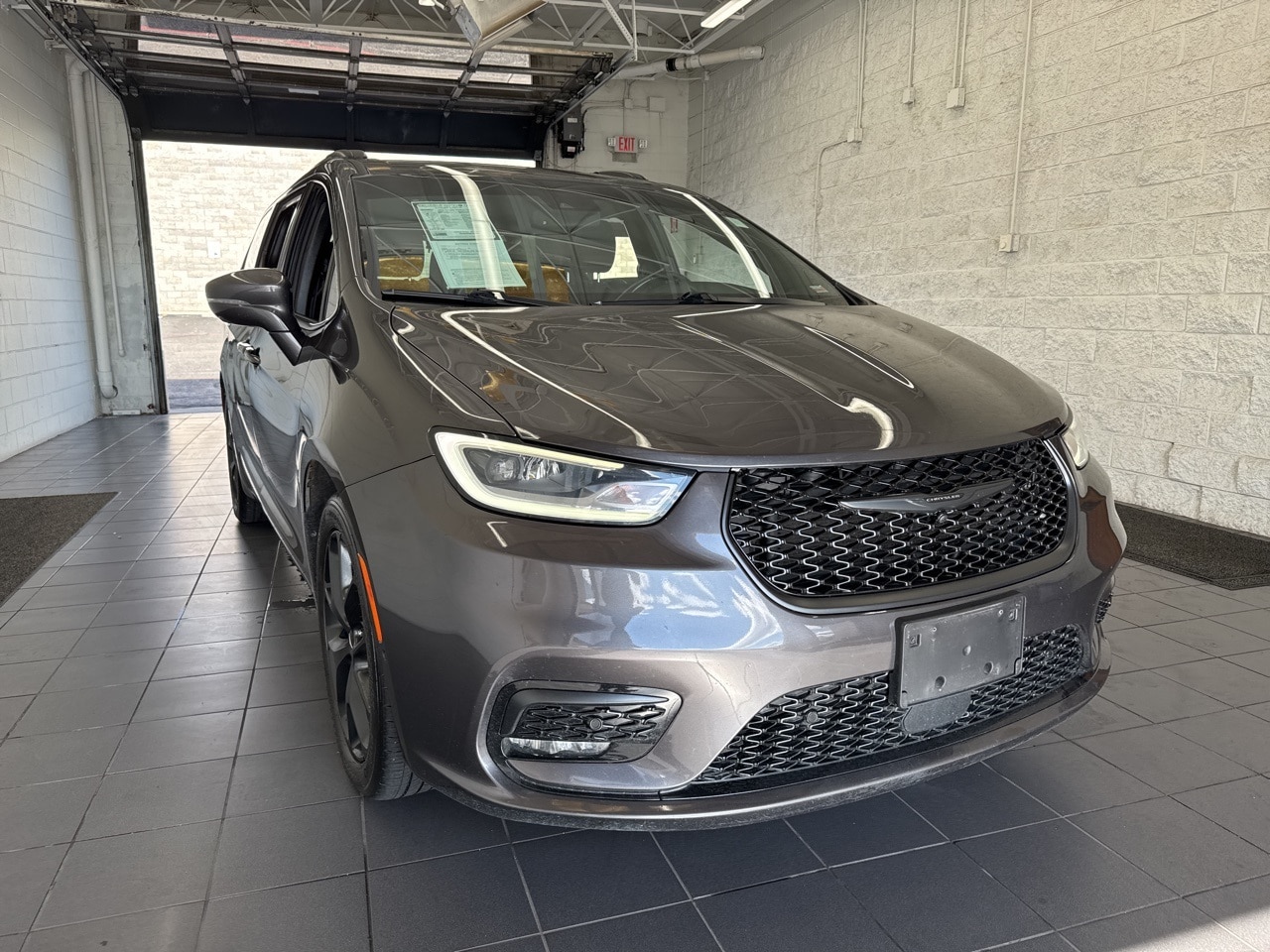 Used 2021 Chrysler Pacifica Touring L with VIN 2C4RC1BGXMR579637 for sale in Springfield, MO