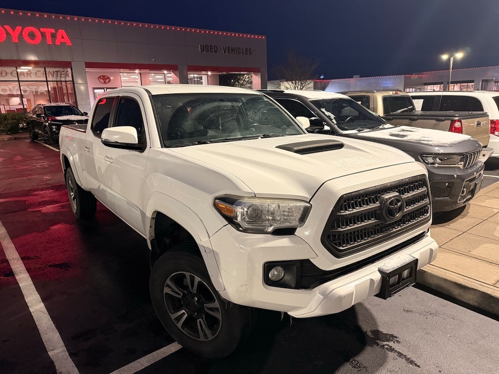 Used 2017 Toyota Tacoma TRD Sport Truck