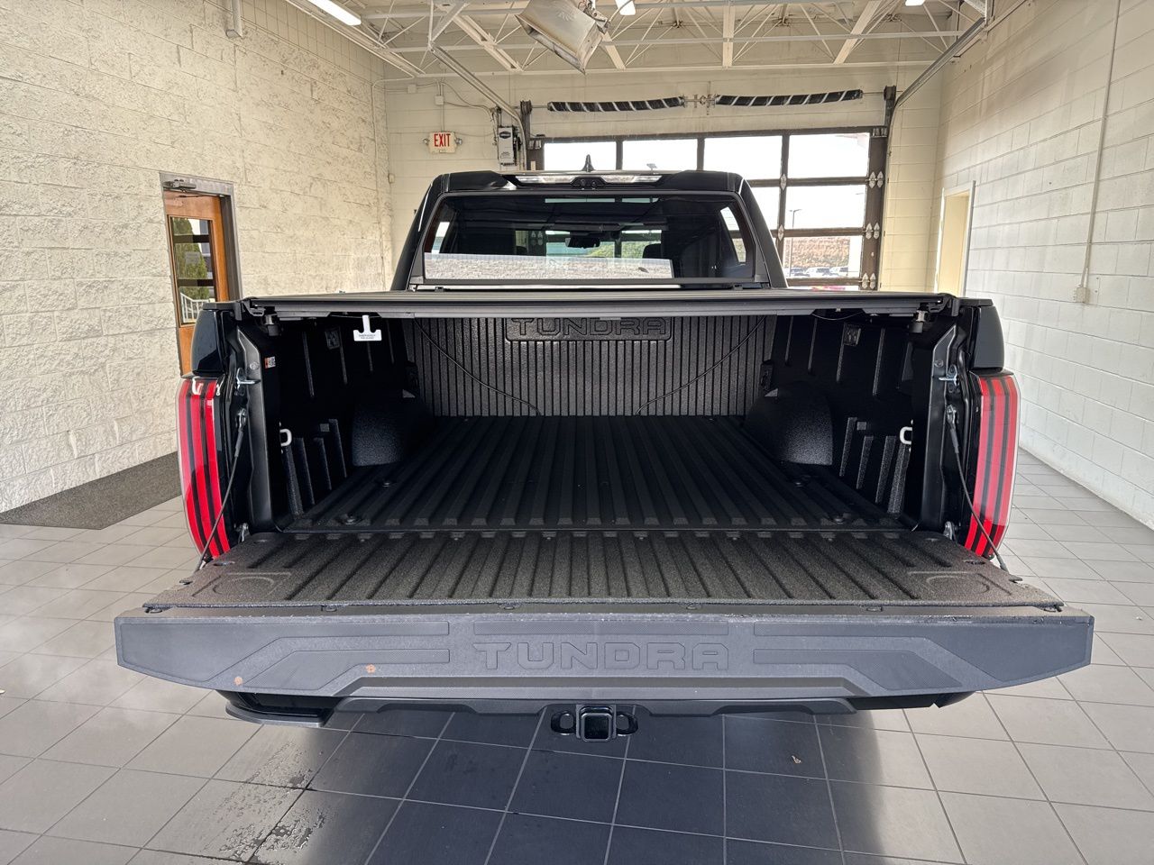 2026 Toyota Tundra Platinum - Photo 10